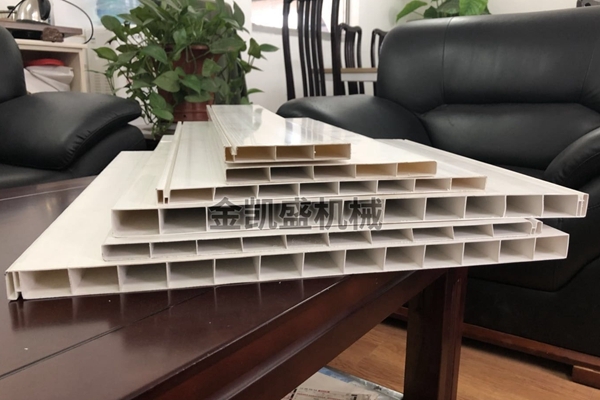 越南PVC櫥櫃板擠出